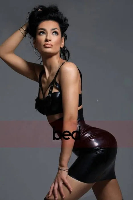 Mistress Selena escort Scotland