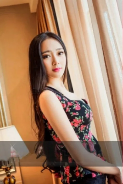 Aecha escort Scotland