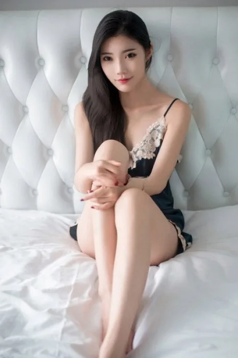Hiromi escort Scotland