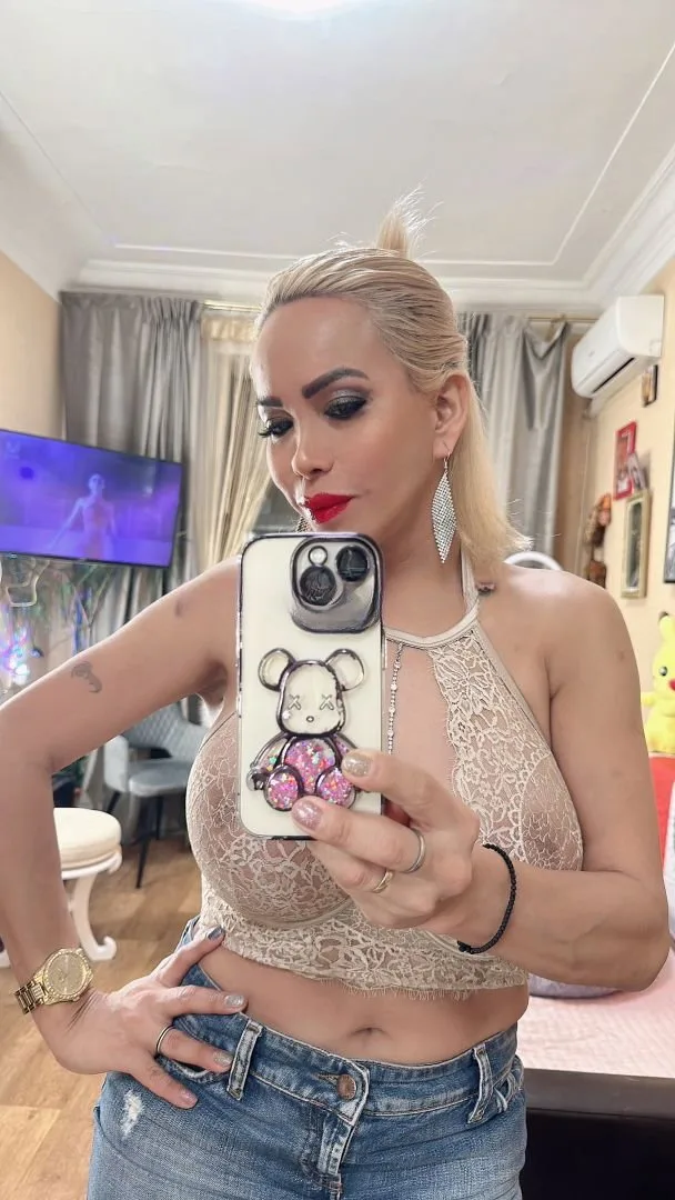 Milagros Titova escort Scotland